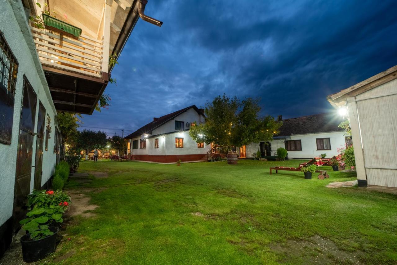 Domacinstvo Cikic Zasavica Guest House Eksteriør bilde