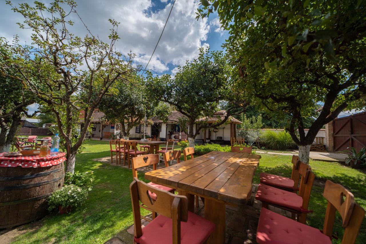 Domacinstvo Cikic Zasavica Guest House Eksteriør bilde