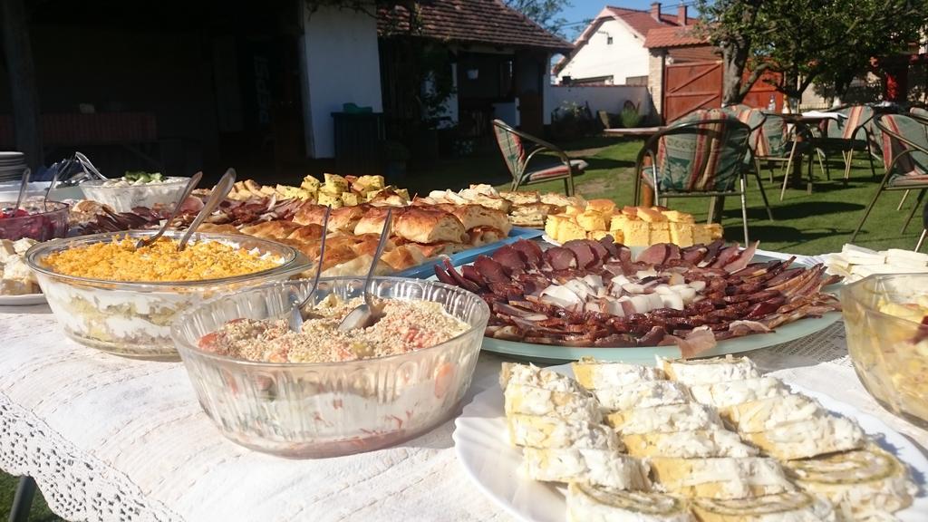 Domacinstvo Cikic Zasavica Guest House Eksteriør bilde
